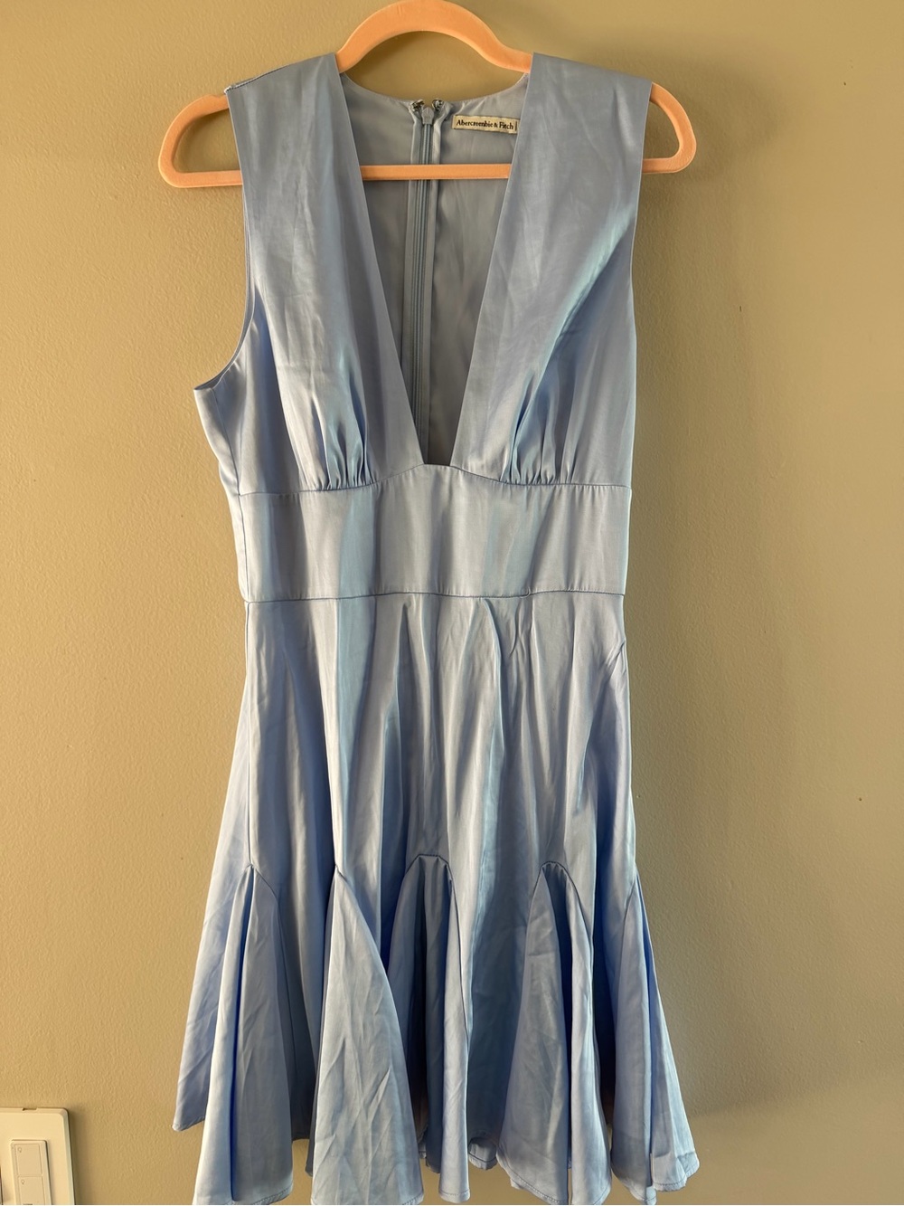 Light Blue V-Neck Sleeveless Dress